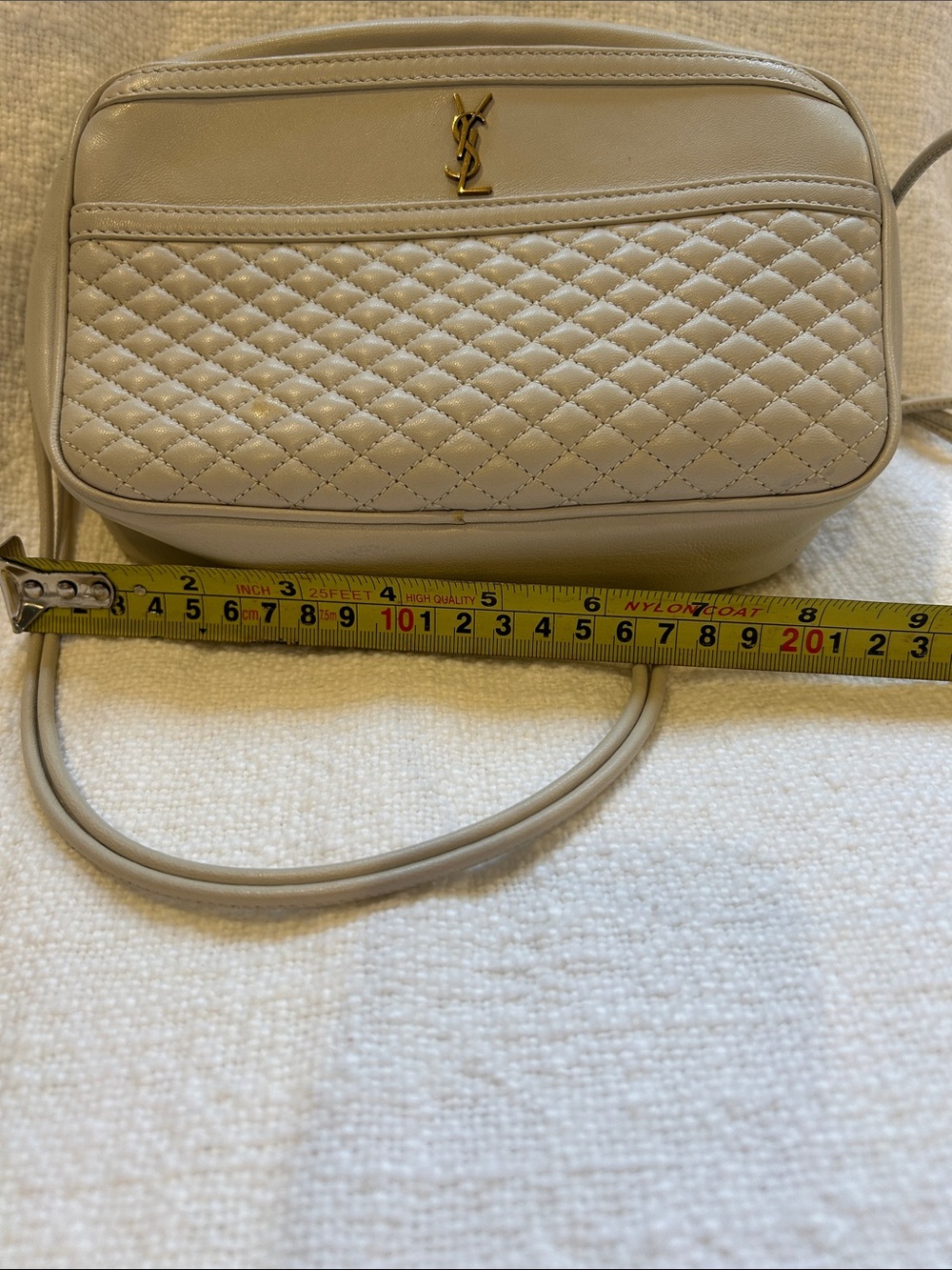 Saint Laurent Cream Quilted Leather Crossbody camera style bag - Picture 8 of 11